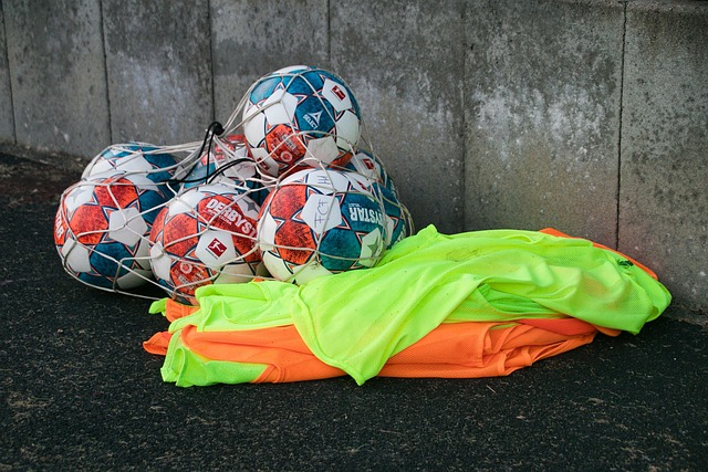 刻戳破老鹰 刻戳破老鹰